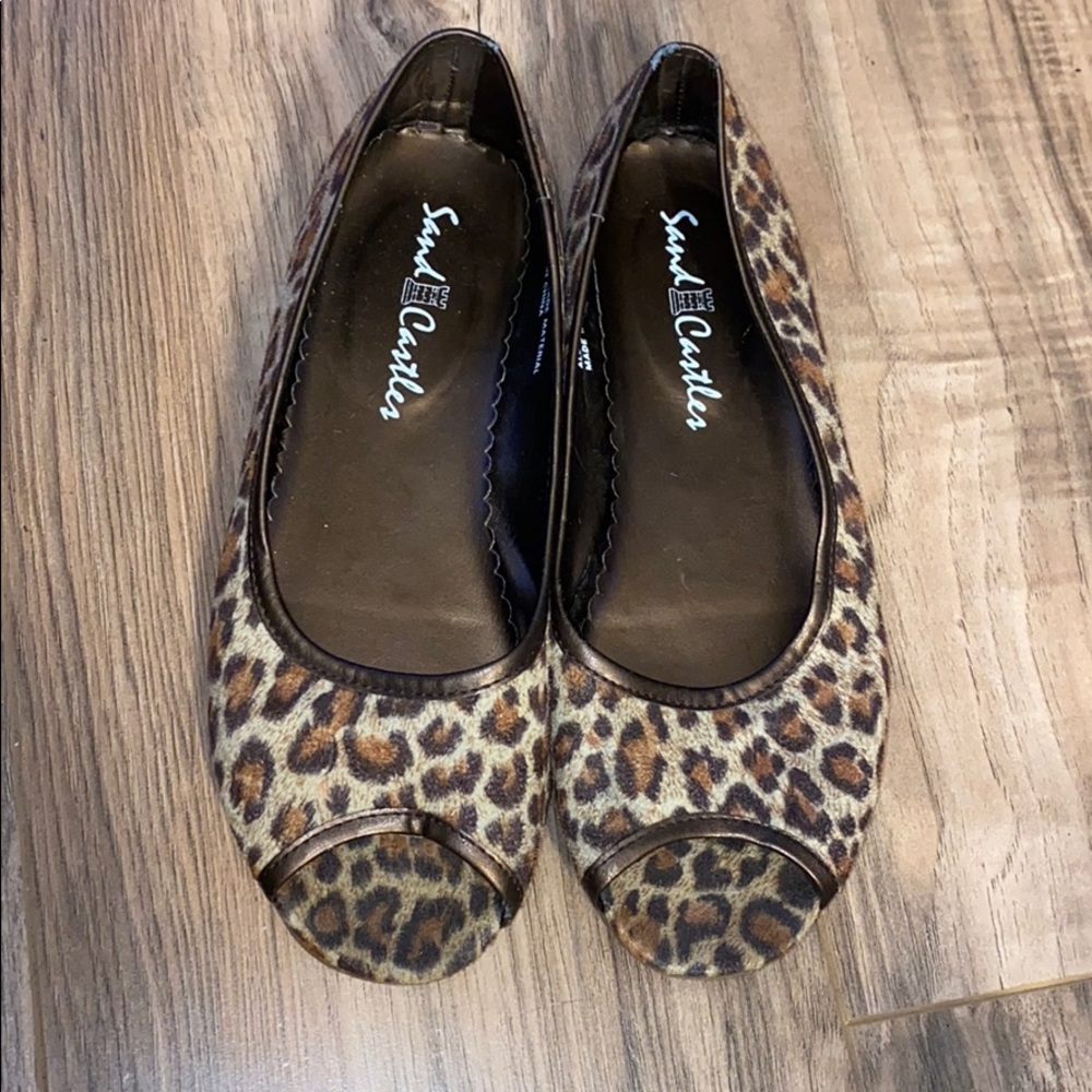 Leopard flats
